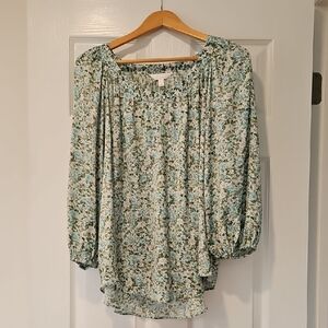 LC Lauren Conrad Green Ruffled Blouse with Relaxed Fit